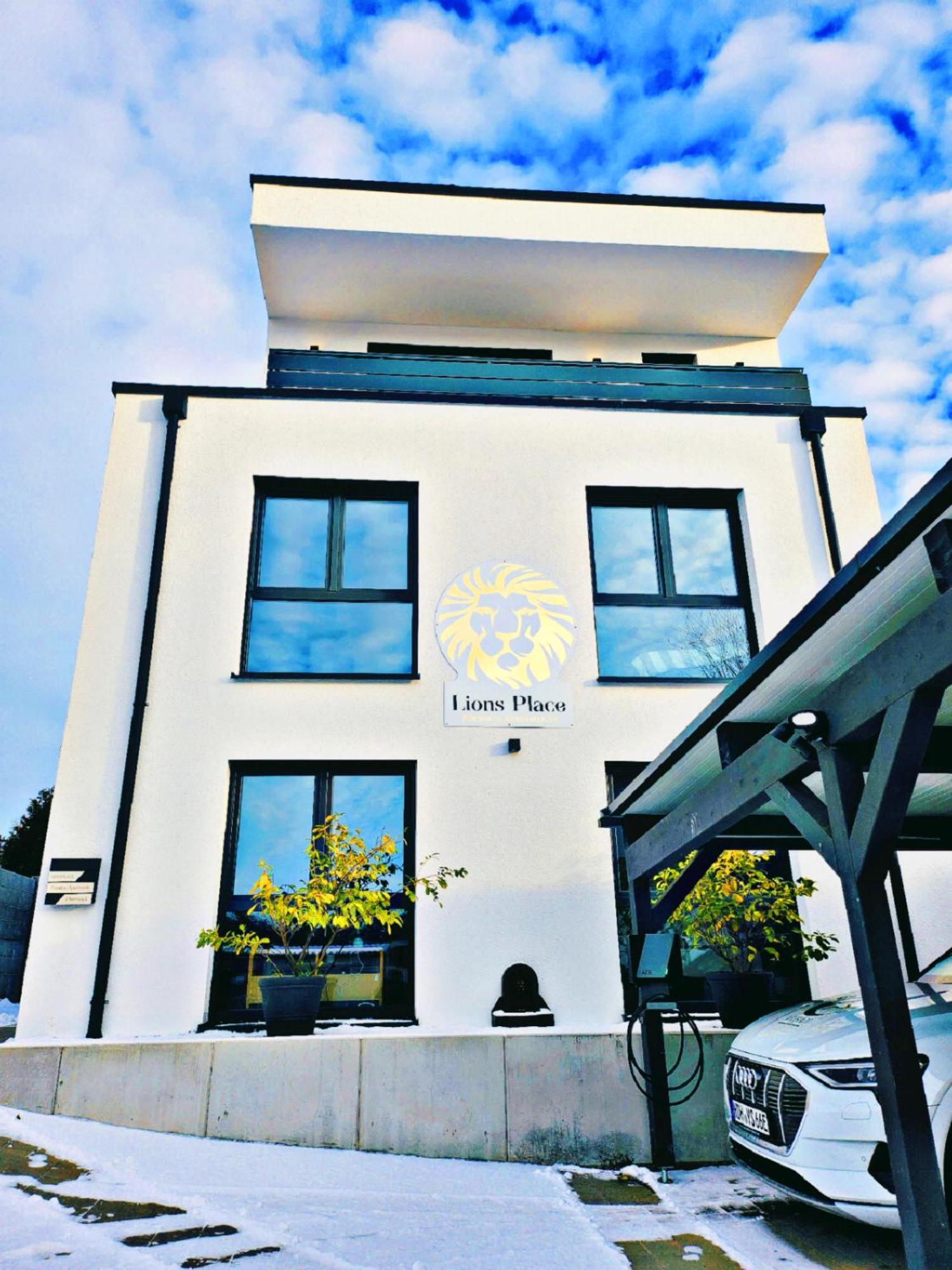 Lions Place Premium Apartments Comfort Optionaler Zugang Zum Spa- Bereich Heidenheim an der Brenz Exteriör bild